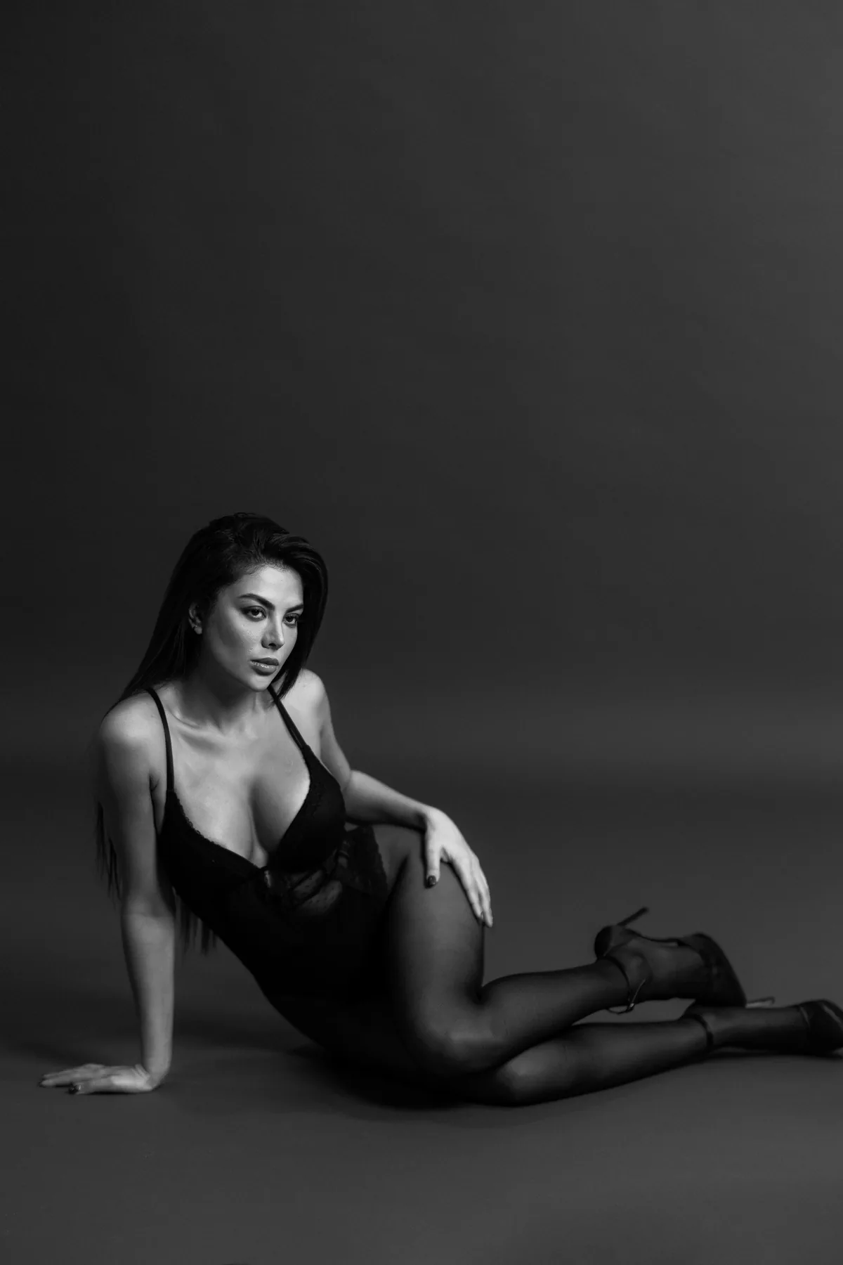 Independent Escort or Agency? How to Decide Which Way of Working Suits You